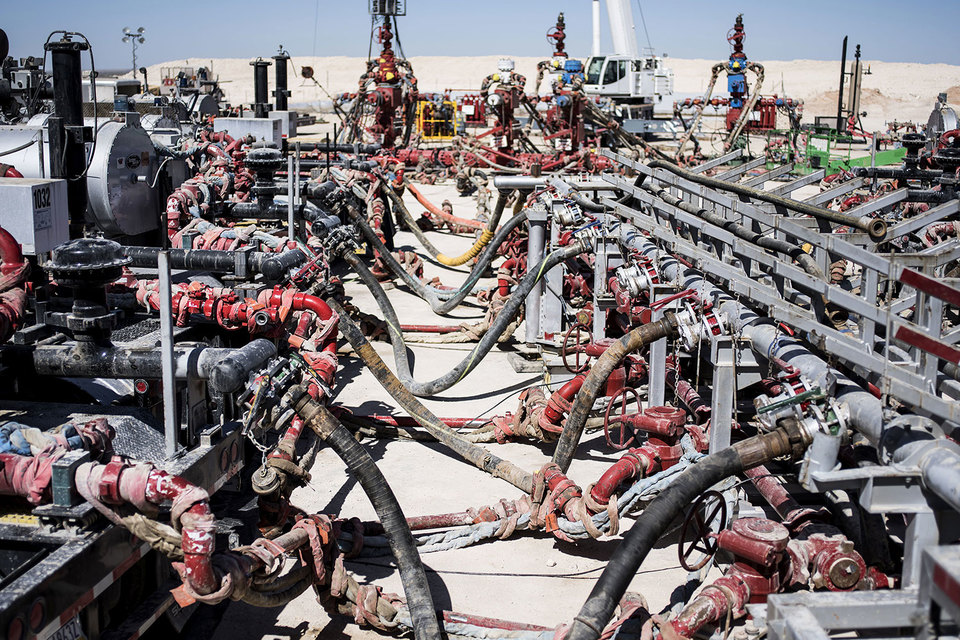 Большиство мелких и средних производителей сланцевой нефти сильно зависят от кредитов, необходимых для финансирования буровых работ