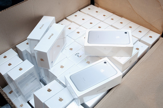 За второй финансовый квартал Apple продала 50,76 млн смартфонов iPhones