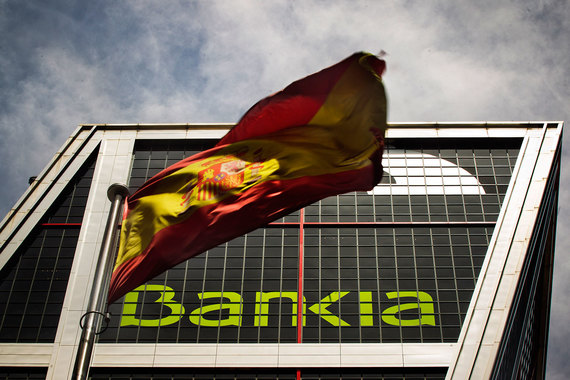 В 2011 г. по активам Bankia занимал 4-е место в стране, у него было 4000 отделений и 25 000 сотрудников