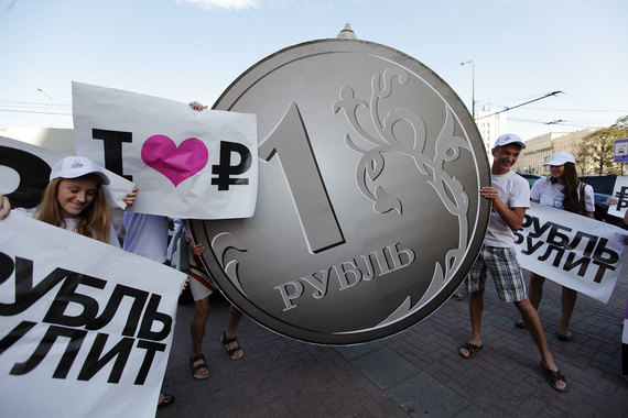 Соглашение между Россией и Саудовской Аравией вызвало рост цен на нефть, и соответственно, сказалось на курсе российской валюты
