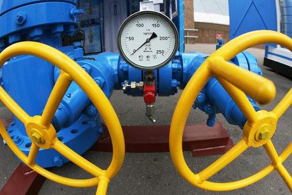 ОПЕК пока не удается добиться, чтобы коммерческие запасы нефти вернулись к среднему значению за последние пять лет