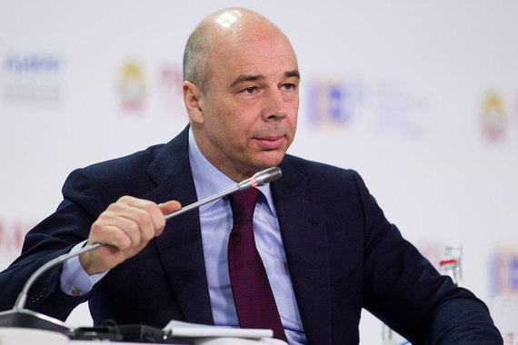 Нераспределенная прибыль на счетах Роснефтегаза на конец 2015 г. составляла 544 млрд руб.