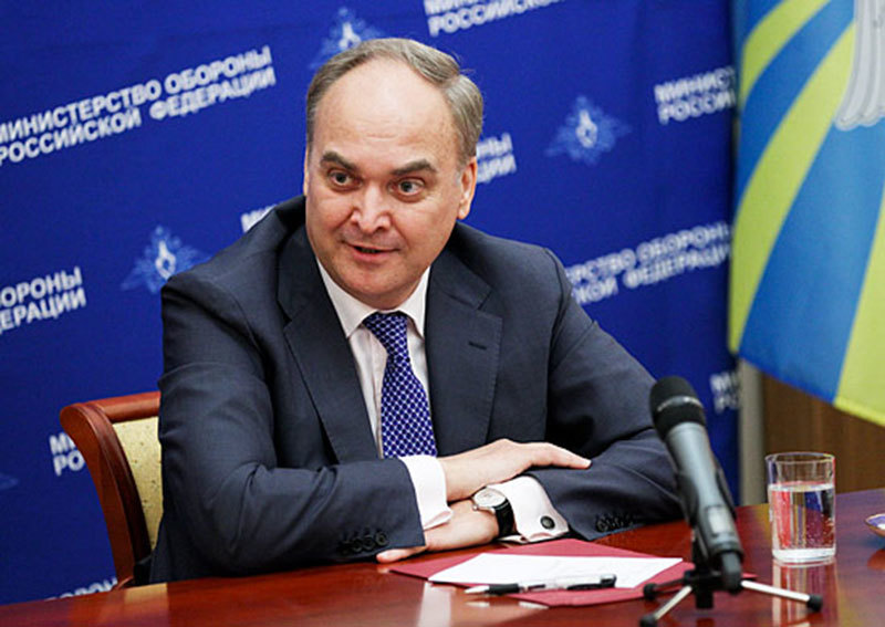 Антонов, до 2011 г. возглавлявший департамент разоружения МИДа, вернулся в ведомство на пост замминистра в конце прошлого года после пятилетней «командировки» в Минобороны на должность замминистра, курирующего международные связи