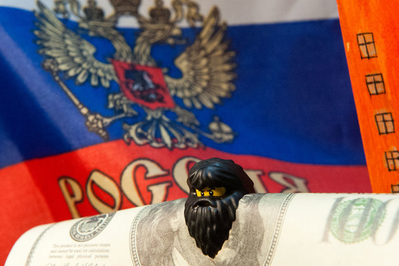 Если закон примут, он позволит лишать гражданства преступников, осужденных за терроризм или экстремизм и получивших паспорт не по рождению