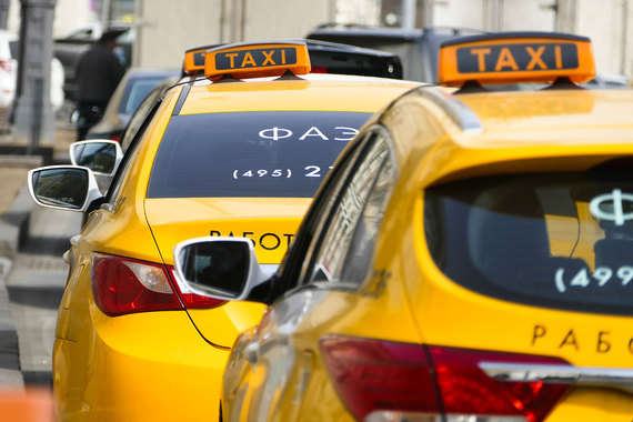 Прокуратуру и ФАС призвали изучить московское регулирование такси