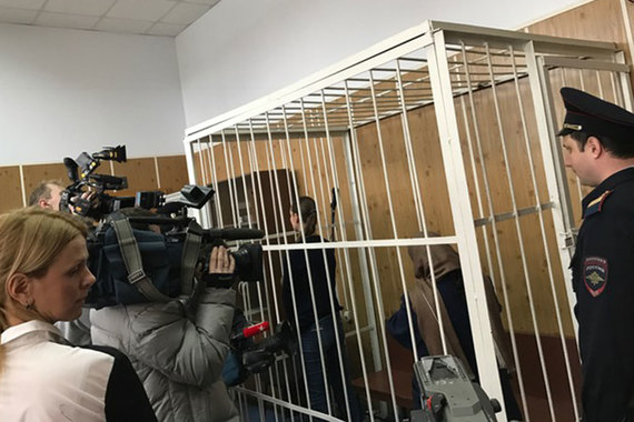 12 мая Хамовнический суд Москвы приговорил Маркус к девяти годам колонии общего режима, а ее заместителя Екатерину Глушакову - к четырем годам колонии