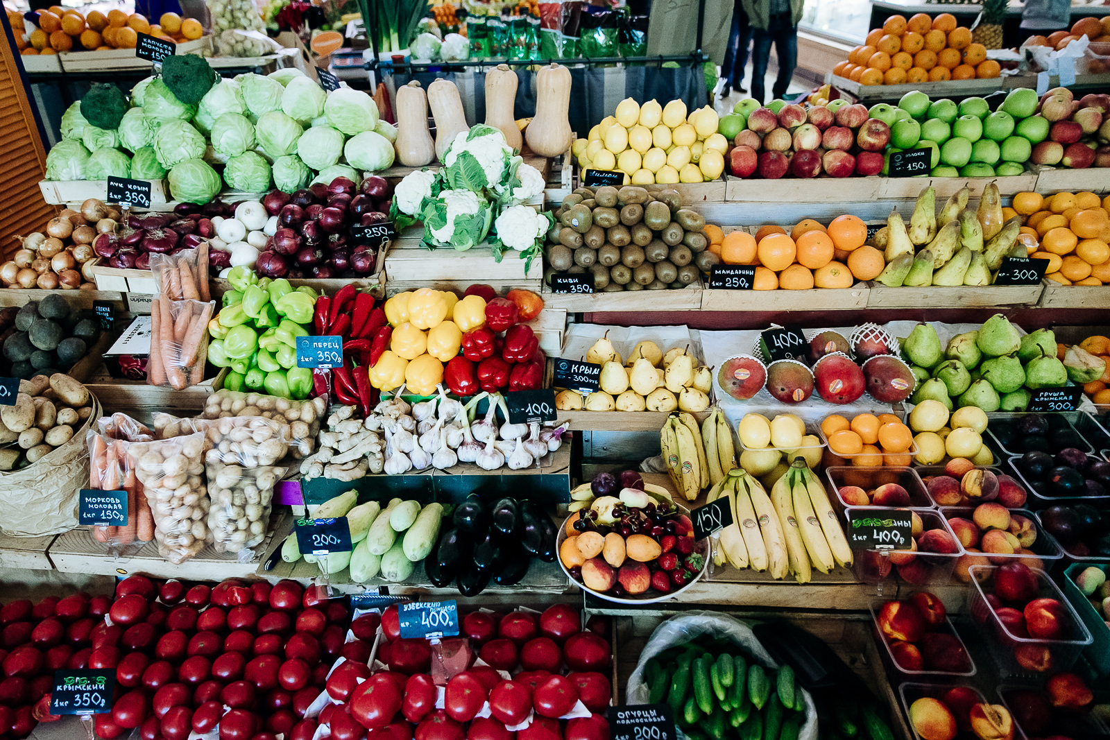 Искать и внедрять новые форматы владельцев рынков вынудила конкуренция с торговыми центрами и супермаркетами