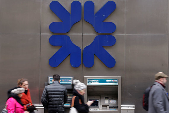 Обвинения касаются допэмиссии акций RBS на 12 млрд фунтов в 2008 г., когда ему нужно было закрыть дыру в капитале