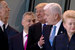 26 мая Дональд Трамп оттеснил премьер-министра Черногории Душко Марковича (второй справа), чтобы пройти вперед для участия в групповом фотографировании участников саммита НАТО в Брюсселе