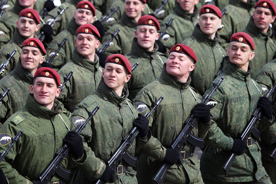 У Внутренних войск, на базе которых создана нацгвардия, возможности использовать армию не было