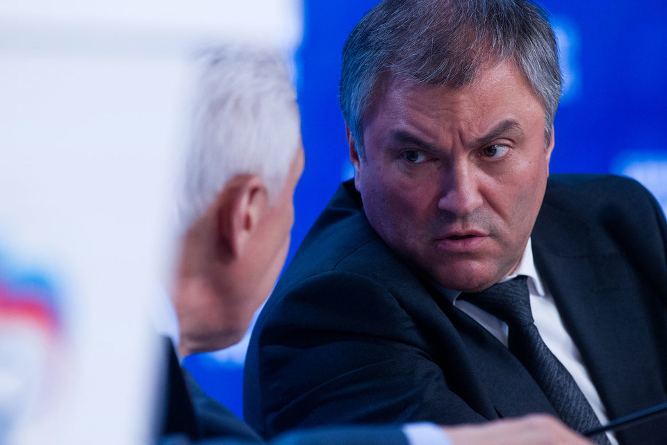 Спикер Госдумы Вячеслав Володин в понедельник рассказал журналистам, что в нижней палате парламента стало меньше ведомственного лоббизма