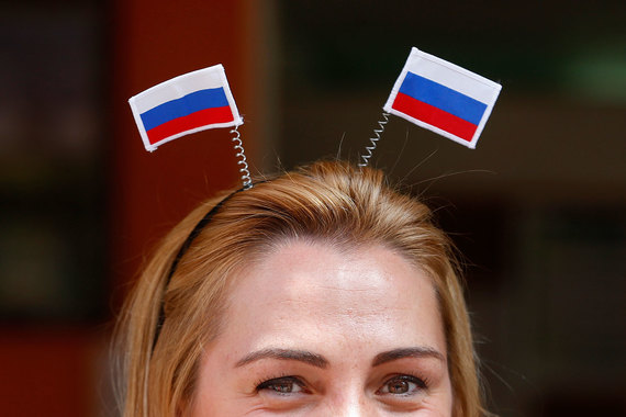 Потратив в кризис сбережения, россияне пытаются восполнить запасы на черный день