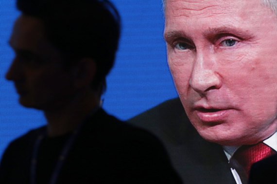 На этот раз Путин не был особенно щедр: никаких прямых бюджетных вливаний и новых налоговых льгот