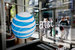 6. AT&T, стоимость бренда в 2017 г. – $115,1 млрд (2016 г. – $107,4 млрд, 4-е место)