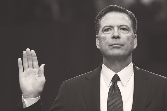Коми подтвердил, что Трамп требовал от него, во-первых, «верности», во-вторых, закрытия расследования в отношении Майка Флинна
