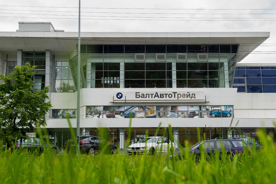 BMW вряд ли захочет вернуться в дилерский центр по старому адресу, чтобы не ассоциироваться с дилером-банкротом, полагает один из участников рынка