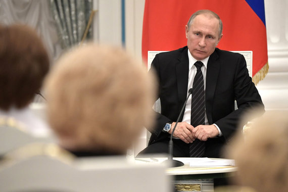 За последние годы Путин сосредоточился на внешней политике, для того чтобы запастись поддержкой в стране и показать свои амбиции за рубежом