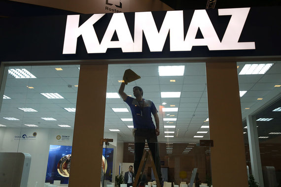 В октябре «Камаз» планирует увеличить тарифные ставки и оклады своих работников на 5%