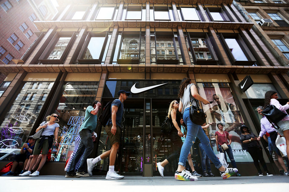 Nike намерен нарастить присутствие в сети и ограничить онлайн-продажи бренда сторонними продавцами