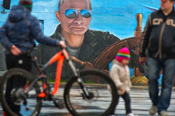 Владимир Путин взглянет на ситуацию в регионах глазами своих контролеров