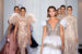 Финальный выход моделей на показе Ralph & Russo