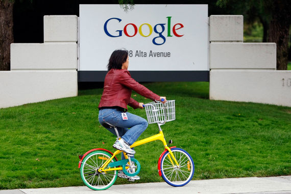 Google заявил, что его собственный ежегодный анализ зарплат говорит об отсутствии гендерной дискриминации среди 74 000 сотрудников