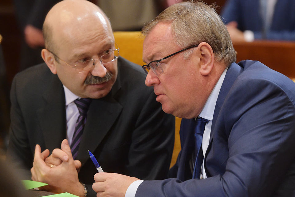 Пока Задорнов входил в правление ВТБ, стороны так и не договорились, после чего наблюдательный совет госбанка вывел Задорнова оттуда