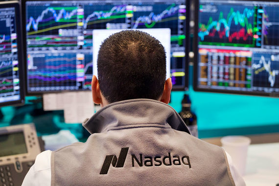 Из-за технического сбоя акции Apple, Amazon, Microsoft и Zynga, торгующиеся на NASDAQ, недолгое время стоили одинаково