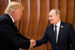 Первое рукопожатие Дональда Трампа и Владимира Путина в кулуарах саммита G20 в Гамбурге 7 июля