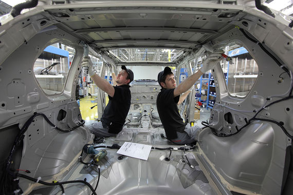 Штат петербургского завода Nissan может вырасти почти на 30%