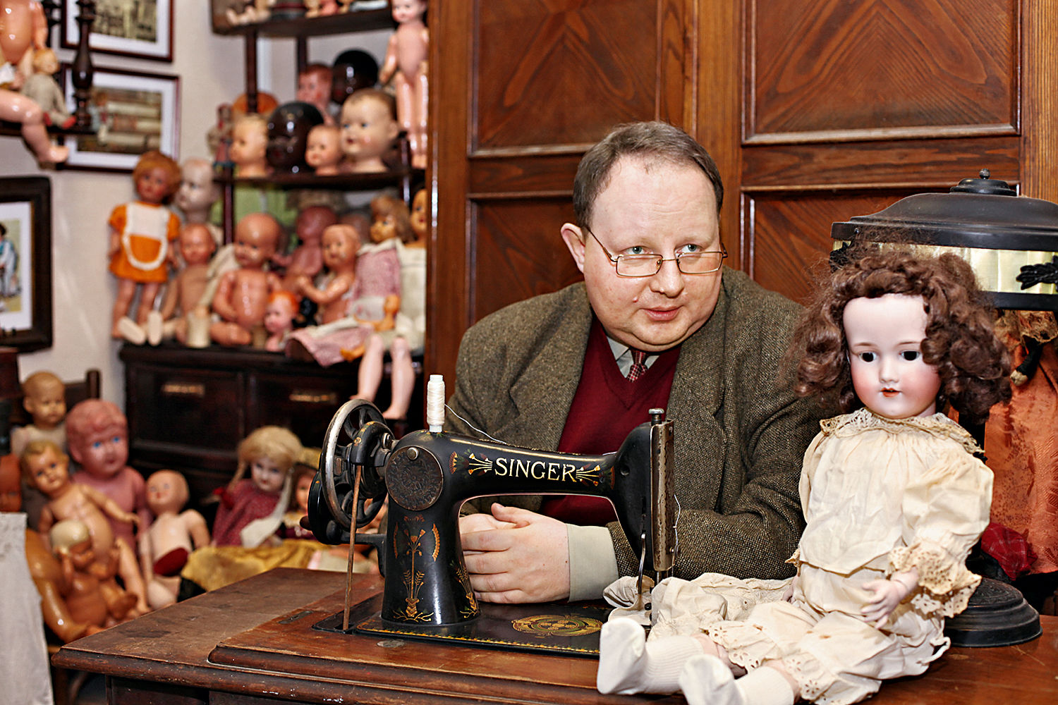 Художник-реставратор Сергей Романов