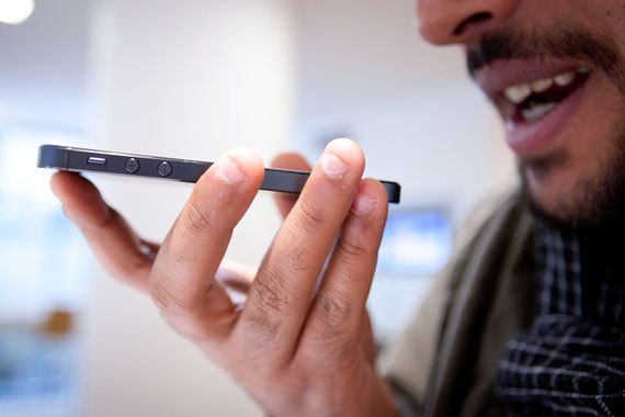 «Ведомости» убедились, что Siri до сих пор не утратила своих способностей