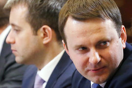 Министр экономического развития Максим Орешкин (справа) и министр связи Николай Никифоров