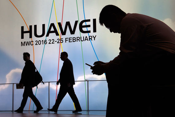 Huawei отрицает, что в ее московском офисе проводились обыски