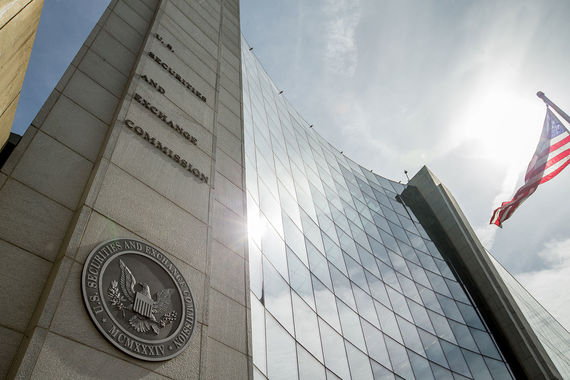 SEC справедливо отметила, что независимо от того, назвали ли предприниматели размещение ценных бумаг ICO или IPO, к ним применяются одинаковые требования