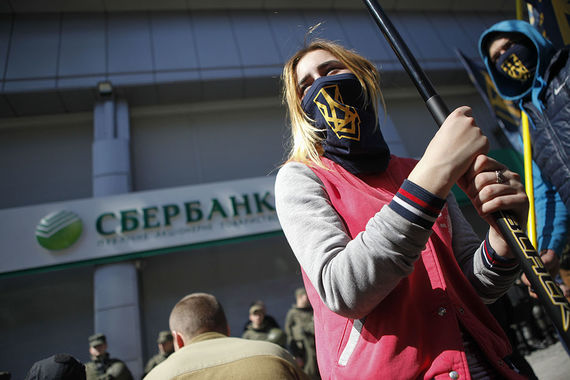 Сбербанк объявлял, что планирует закрыть сделку по продаже «дочки» в первом полугодии 2017 г.