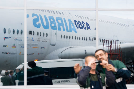 Airbus сокращает производство A380