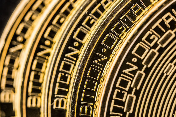 Разделение биткоина на две криптовалюты произошло 1 августа после обновления кода биткоина