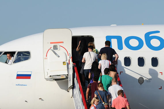 Пассажир сможет бесплатно перевозить в салоне предметы, которые в сумме не будут превышать определенный объем, рассказала представитель «Победы» Елена Селиванова