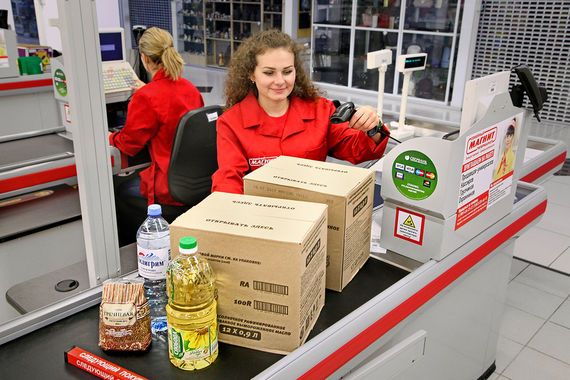 Всего в ассортименте «Магнит-опта» около 1500 видов товаров, продовольственных и непродовольственных