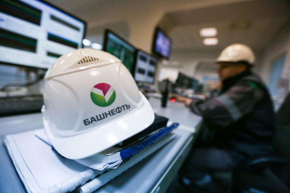 Суд «Роснефти» против «Системы» отложили на 23 августа