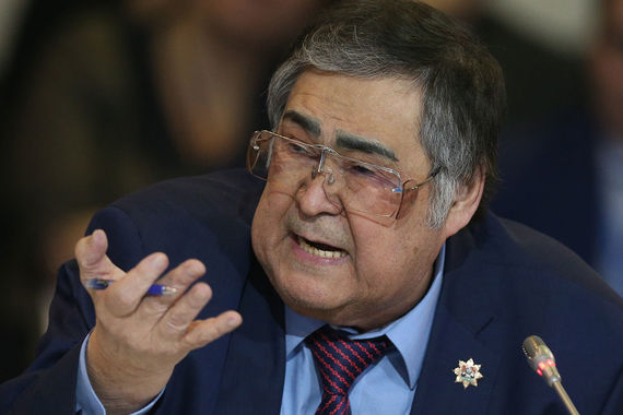 «Вы знаете, что я этого не заслужил», - сказал Тулеев на совещании