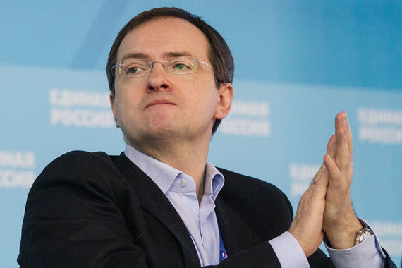 Мединский настаивает на сборах за выход фильмов в прокат