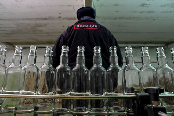 Минпромторг предупредил о рисках повышения минимальной цены на водку