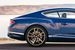 В стандартной комплектации Continental GT на выбор предлагаются два варианта дизайна 21-дюймовых колесных дисков. К тому же автомобиль можно оснастить легкими коваными 22-дюймовыми дисками