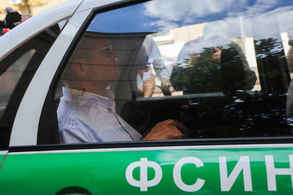 Бывший министр экономического развития обвиняется во взятке в $2 млн, которую, по данным следствия, он получил в офисе «Роснефти»