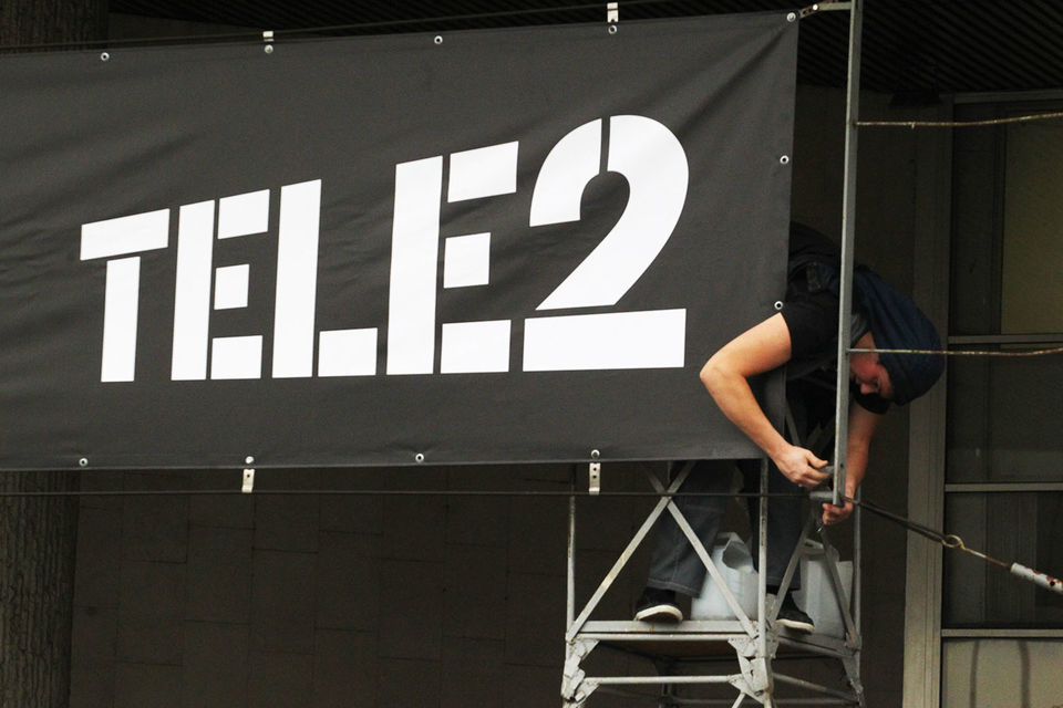 Представитель Tele2 там же подтвердил факт сбоя, добавив, что специалисты работают над устранением проблемы
