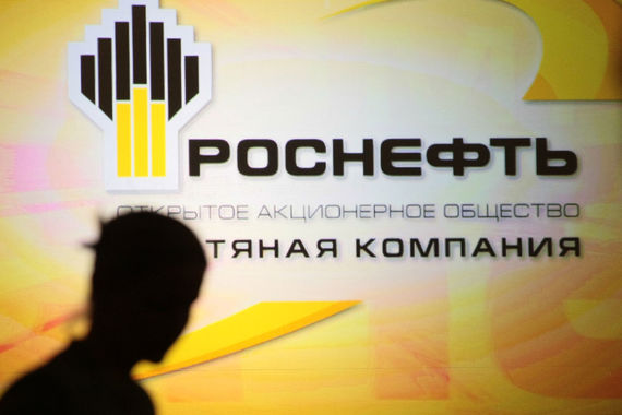 Один из менеджеров «Роснефти» подозревается в коррупции