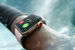 Журналисты WSJ отметили, что если в прошлом году ролик об Apple Watch был сосредоточен на фитнесе, то теперь в нем говорится о многообразии пользователей