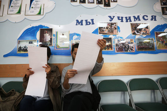Если бы единые кандидаты были выдвинуты оппозицией в регионах, где состоялись конкурентные выборы губернаторов, эти кампании могли завершиться вторыми турами, полагает эксперт